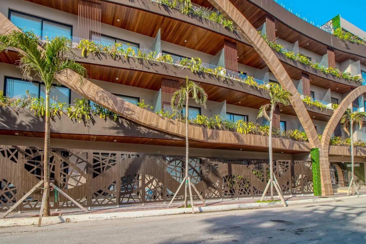 فندق Menesse 102 At Av Coba تولوم