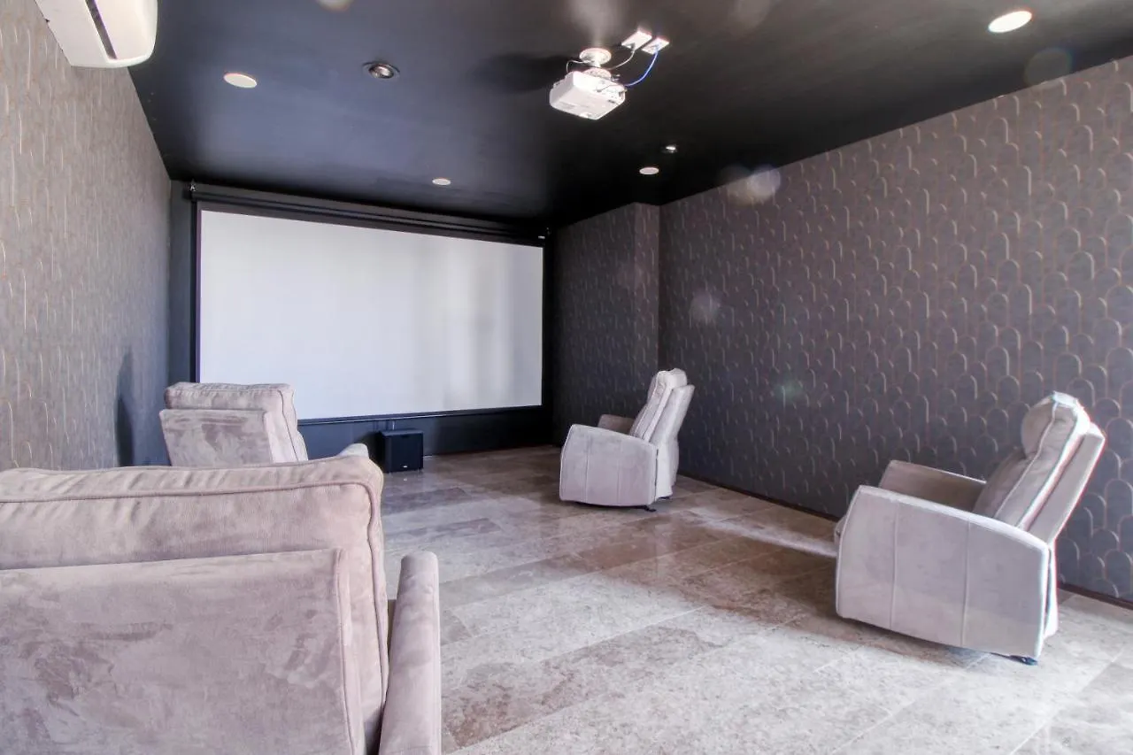 فندق Menesse 102 At Av Coba تولوم